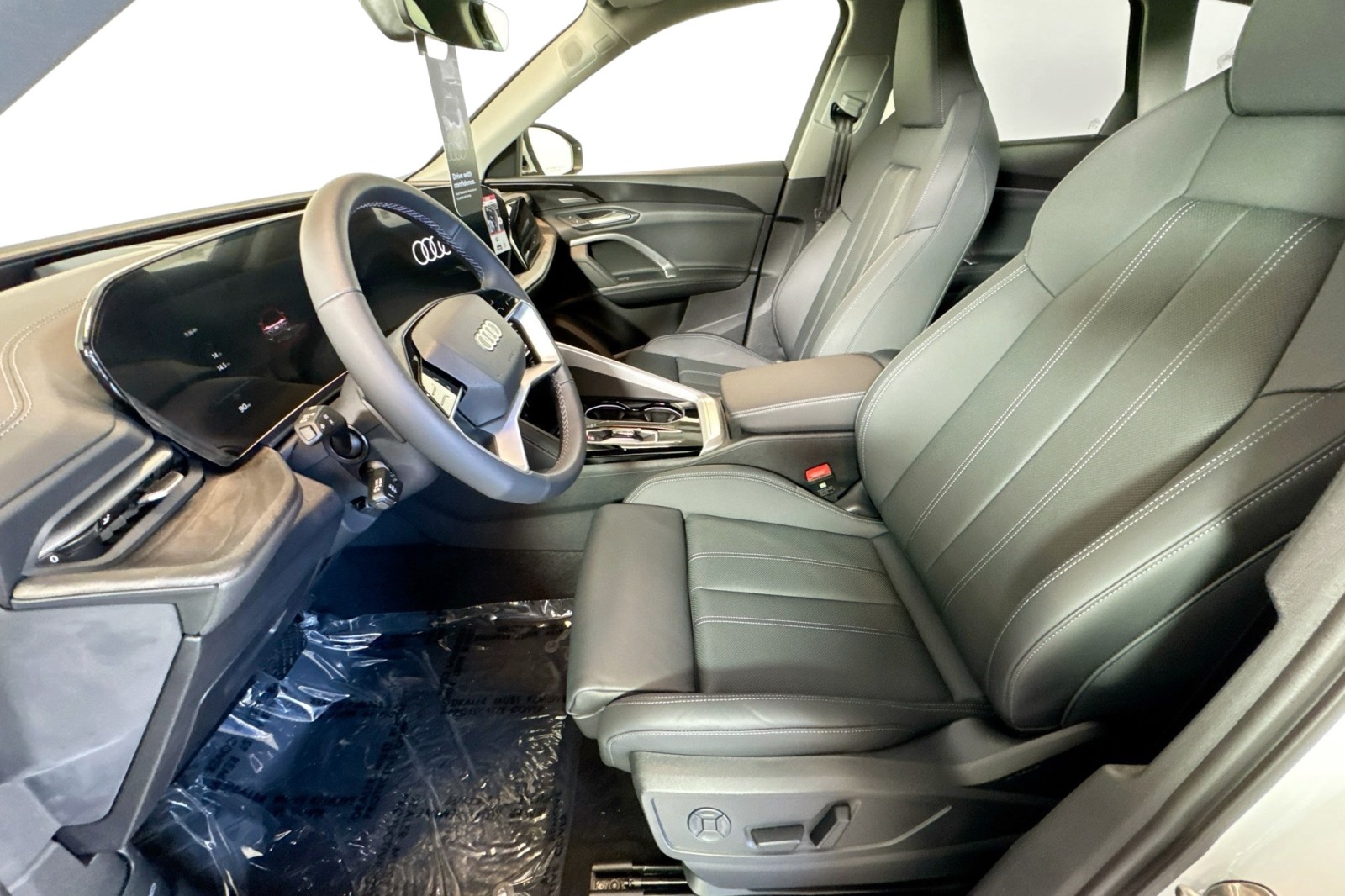 New 2025 Glacier White Metallic Audi Premium Plus 2.0 TFSI quattro image 17