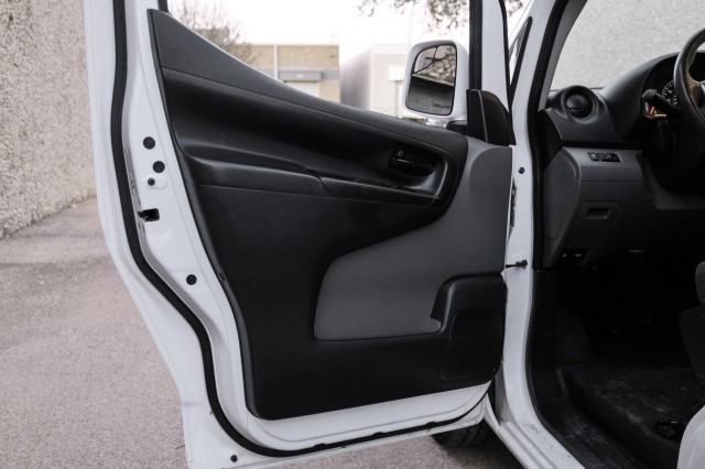 2019 Nissan NV200 Compact Cargo SV 38