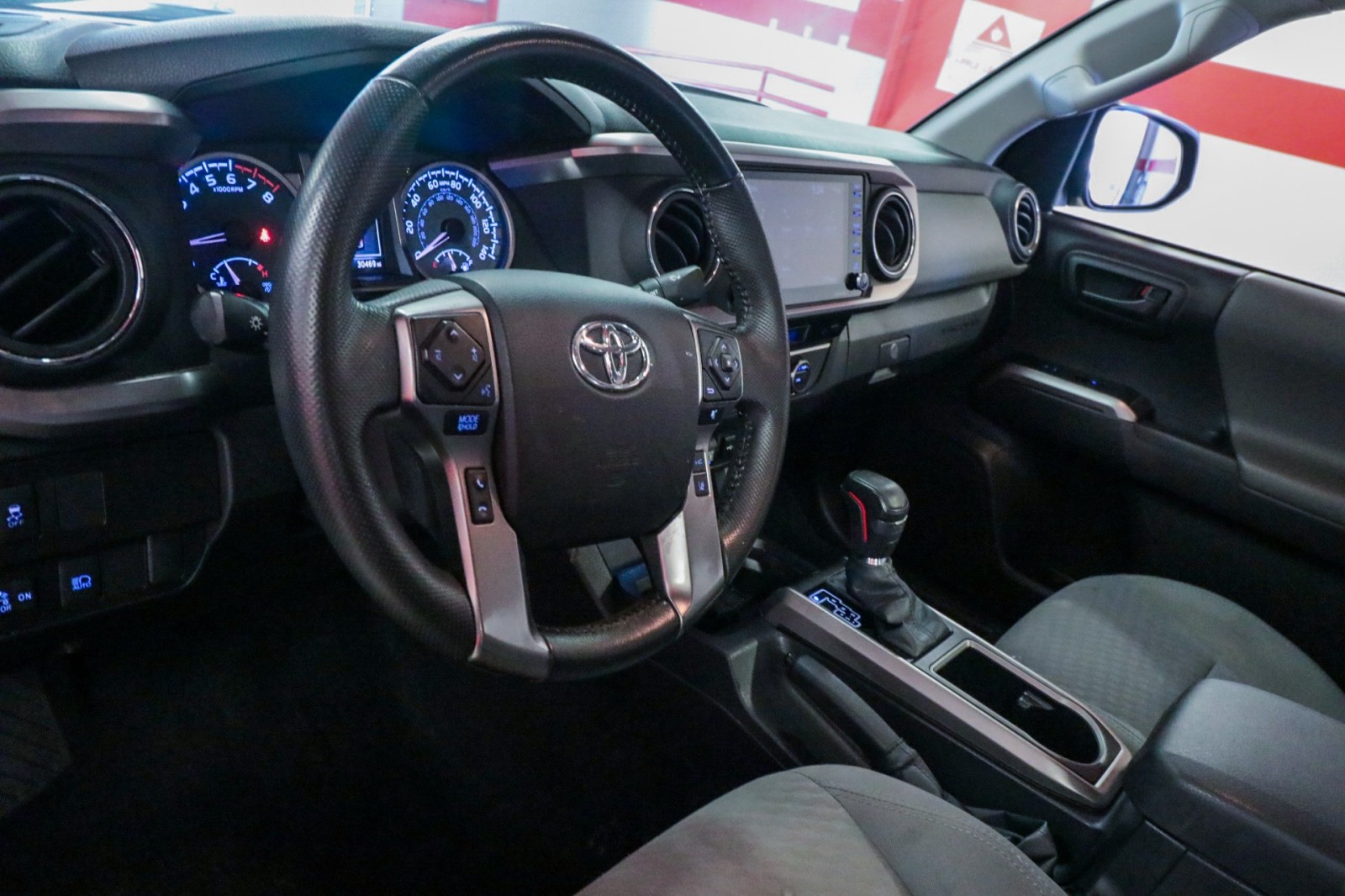 Used Car 2022 Toyota Tacoma 2wd  Sr5 For Sale Under $35,000 In Austin, Texas