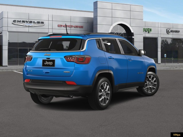 2024 Jeep Compass Latitude Lux 7