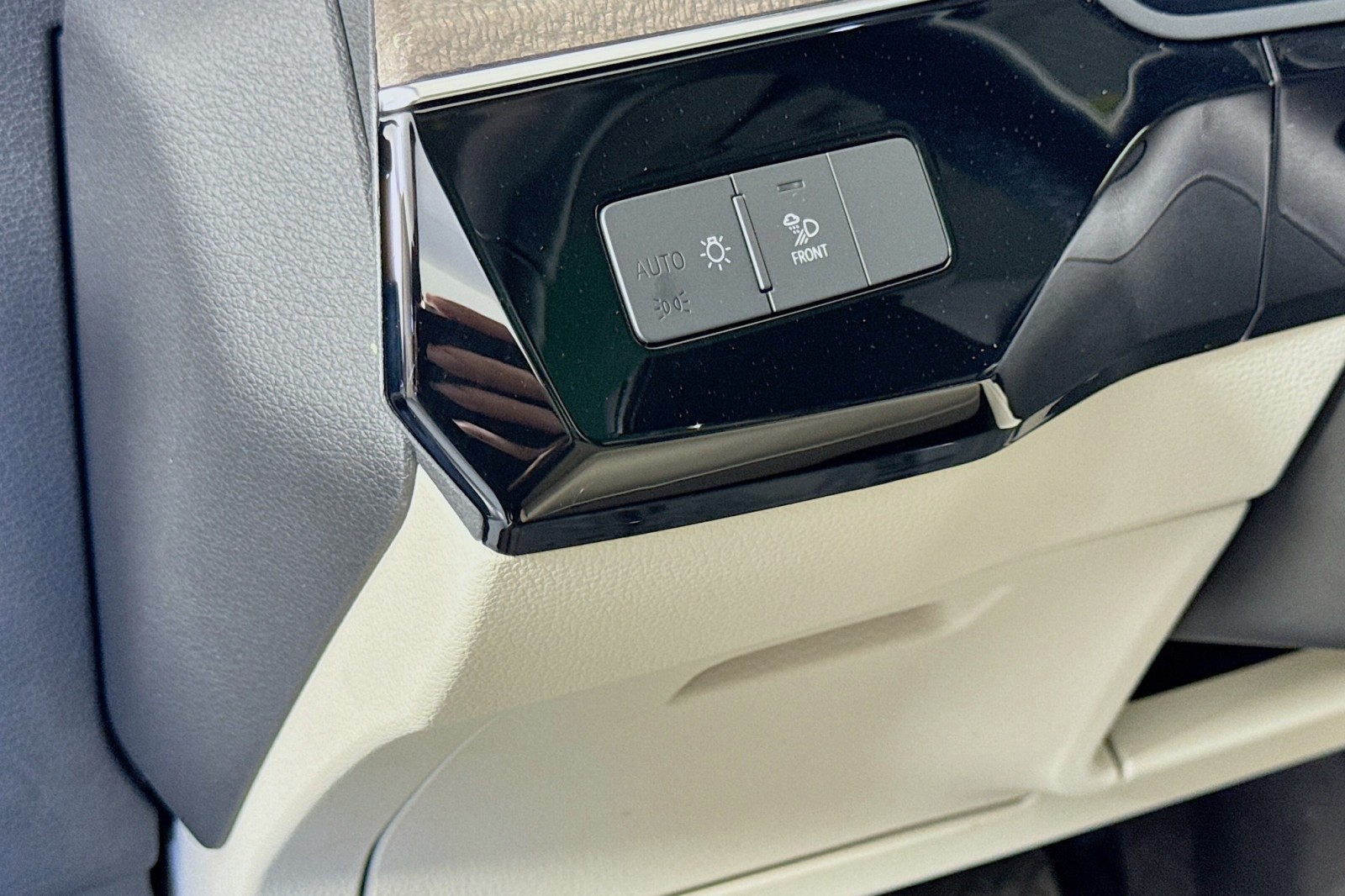Used 2022 Audi e-tron Premium with VIN WA1AAAGE2NB027327 for sale in Walnut Creek, CA