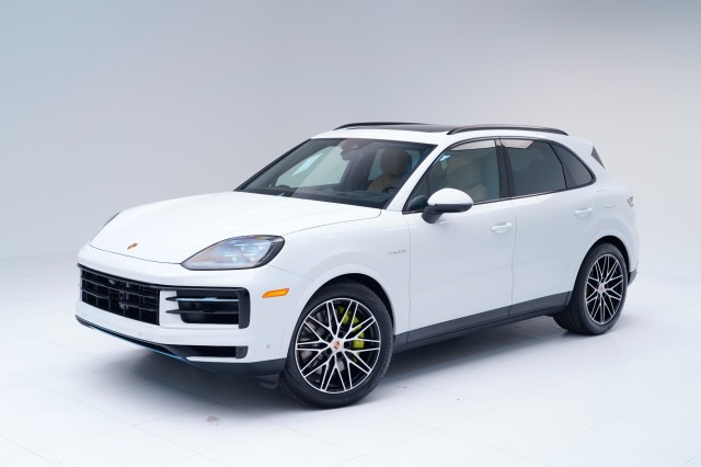 2026  Cayenne E-Hybrid in , 