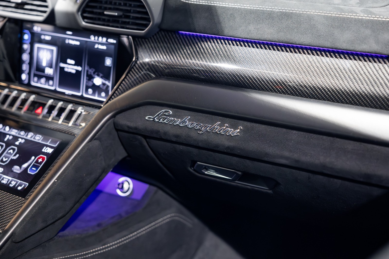 Used Car 2024 Lamborghini Urus  Performante - $336,363 Msrp - $13k Viola Pasifae - Full Exterior Carbon Fiber For Sale Under $320,000 In Boerne, Texas