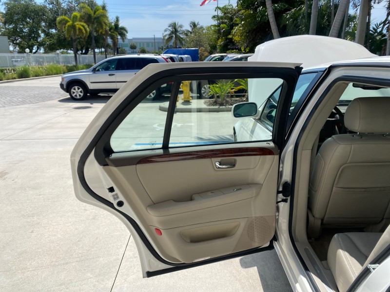 2006 Cadillac DTS LOW MILES 58,287 in , 