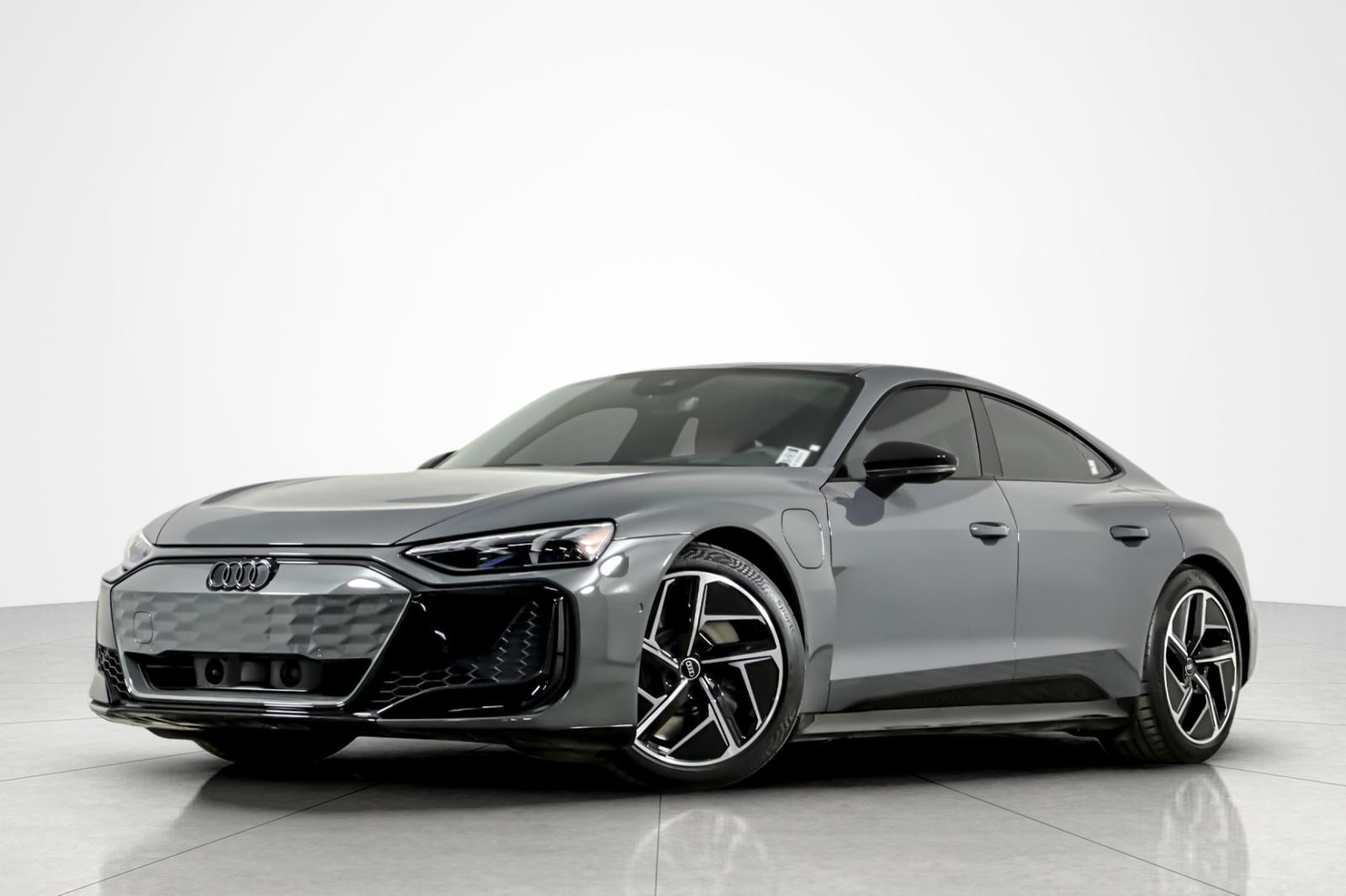 2025 Audi RS e-tron GT performance quattro