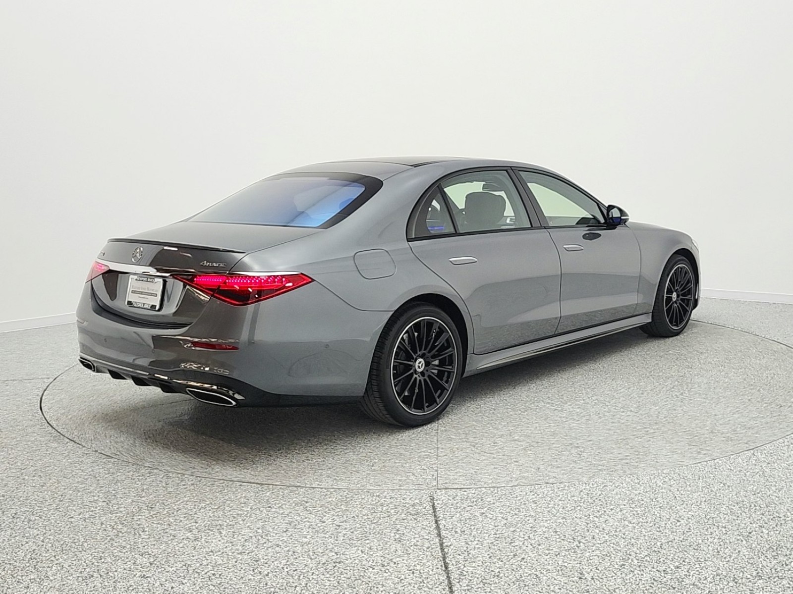 Certified Used 2025 Selenite Grey Metallic Mercedes-Benz S 580 4MATIC® Sedan image 3