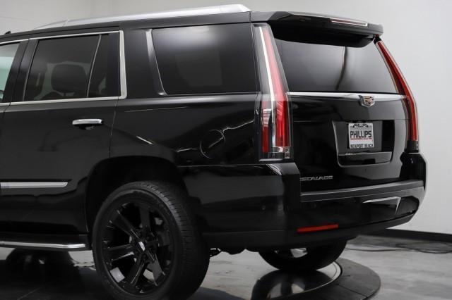 2020 Cadillac Escalade  10