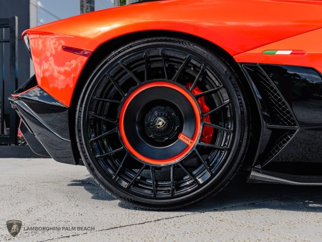 Lamborghini Aventador