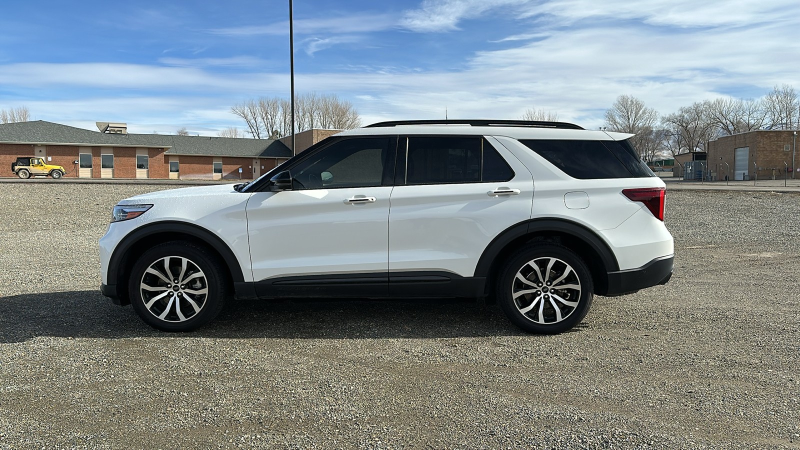 2020 Ford Explorer ST 6