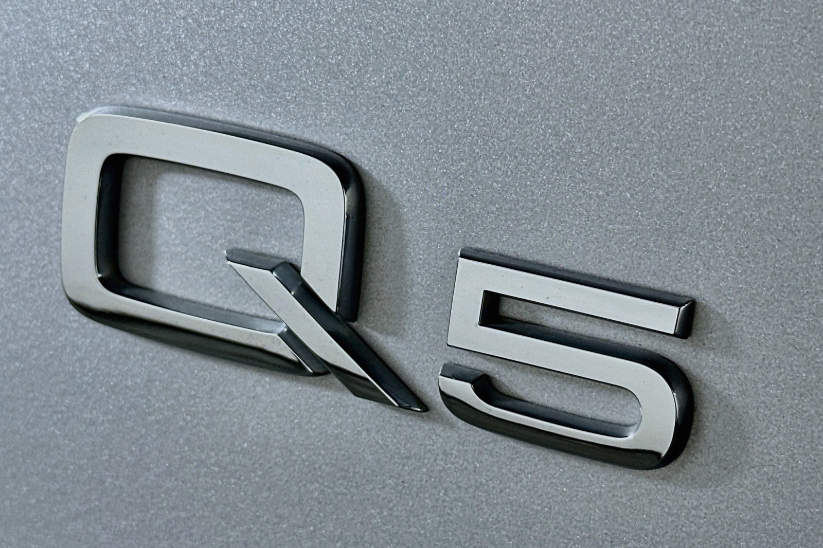 Used 2023 Florett Silver Metallic Audi Premium image 10