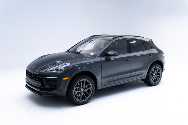 2024  Macan  in , 