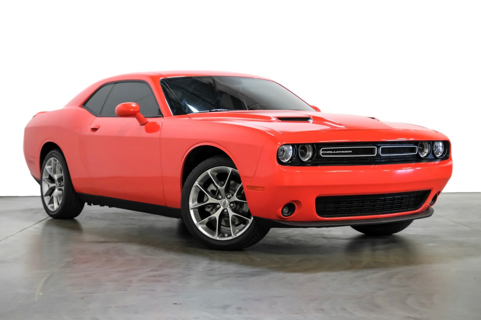 2022 Dodge Challenger SXT PlusPkg DrvrConvncPkg AlpineAudio UconnectNav 4