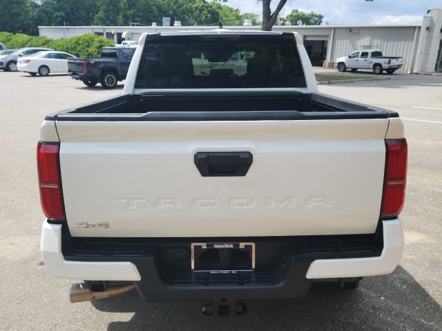 ToyotaTacoma 4WD6