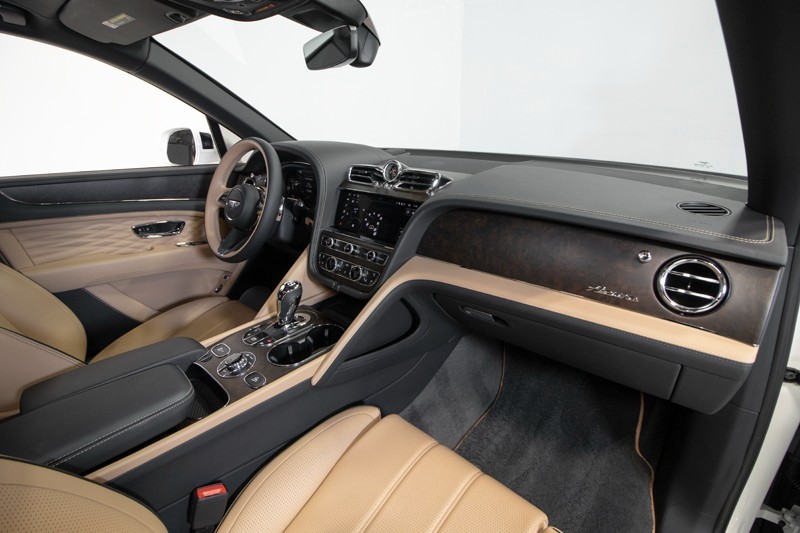 2024 Bentley Bentayga EWB Bentayga EWB Azure ($281,000 MSRP) *1-OWNER* in , 