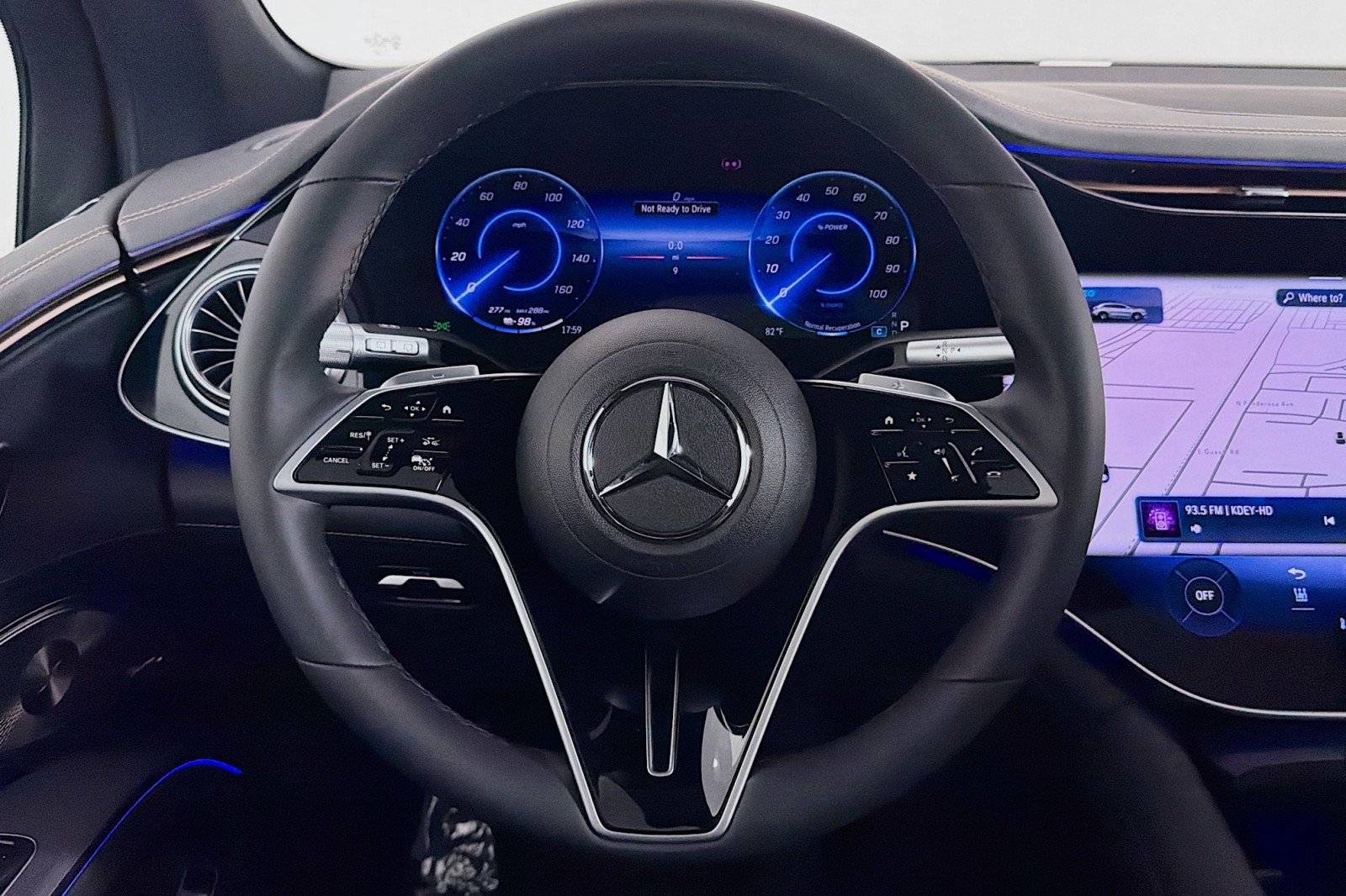 New 2026 MANUFAKTUR Alpine Grey Mercedes-Benz EQS 400 4MATIC® SUV image 16