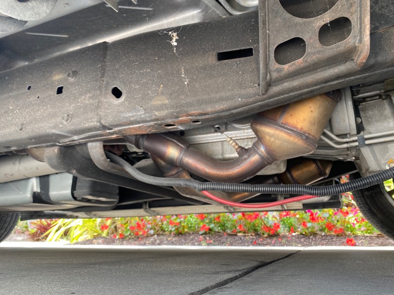 2013 GMC SAVANA HI TOP CONVERSION HANDICAP LIFT LOW MILES 24,857 in , 