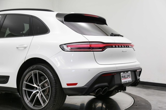 2023 Porsche Macan  10