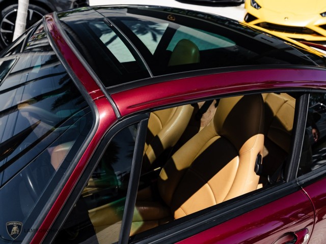 Porsche 911 Carrera
