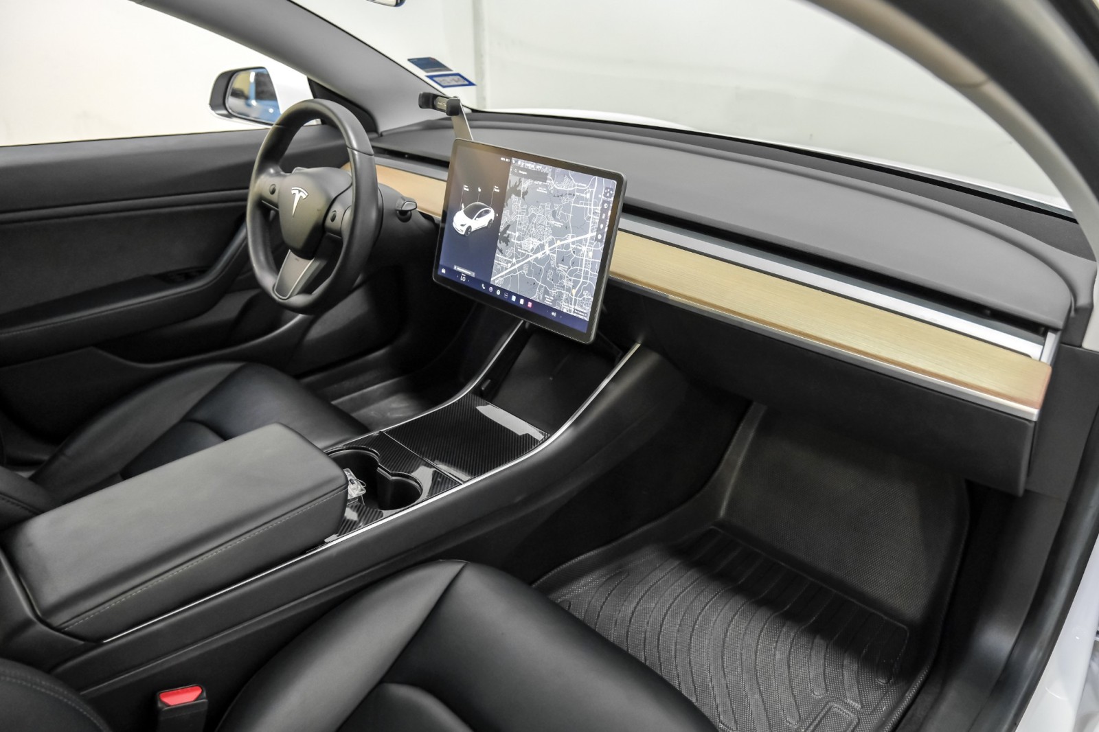 2019 Tesla Model 3 Standard Range Plus 17