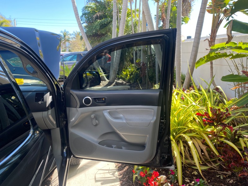 2007 Toyota Tacoma 4 DR CAMPER TOP LOW MILES 52,954 in , 