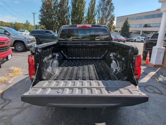 2024 Chevrolet Colorado 4WD Z71 7