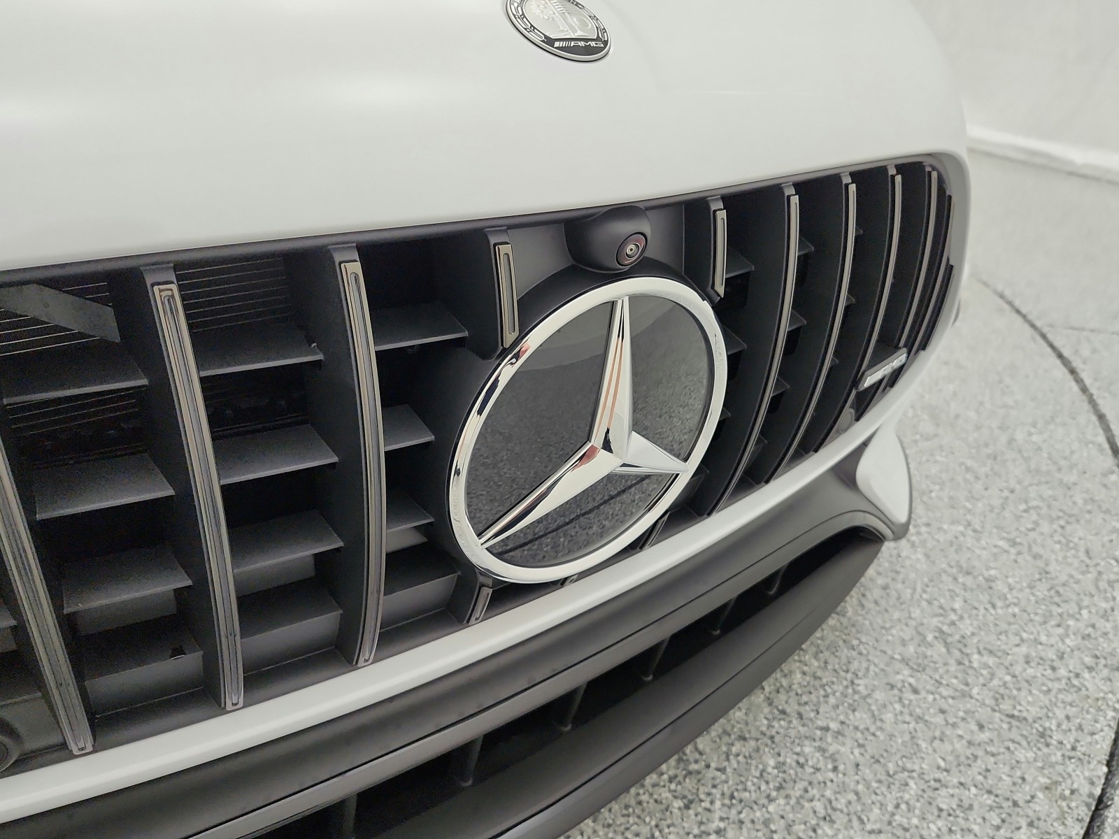 New 2026 MANUFAKTUR Moonlight White Metallic Mercedes-Benz AMG® CLE 53 image 13