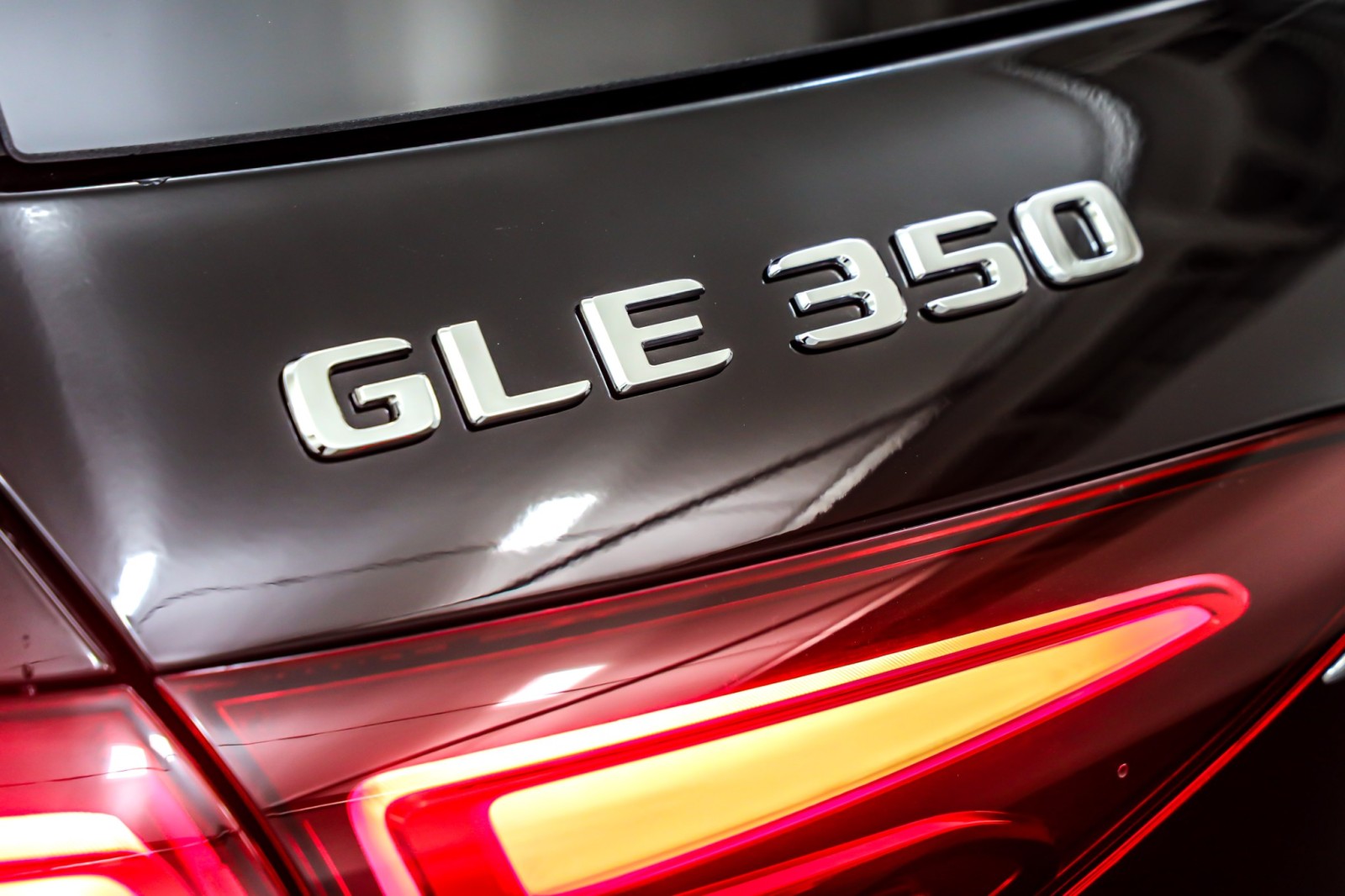 New 2026 Black Mercedes-Benz GLE 350 image 9