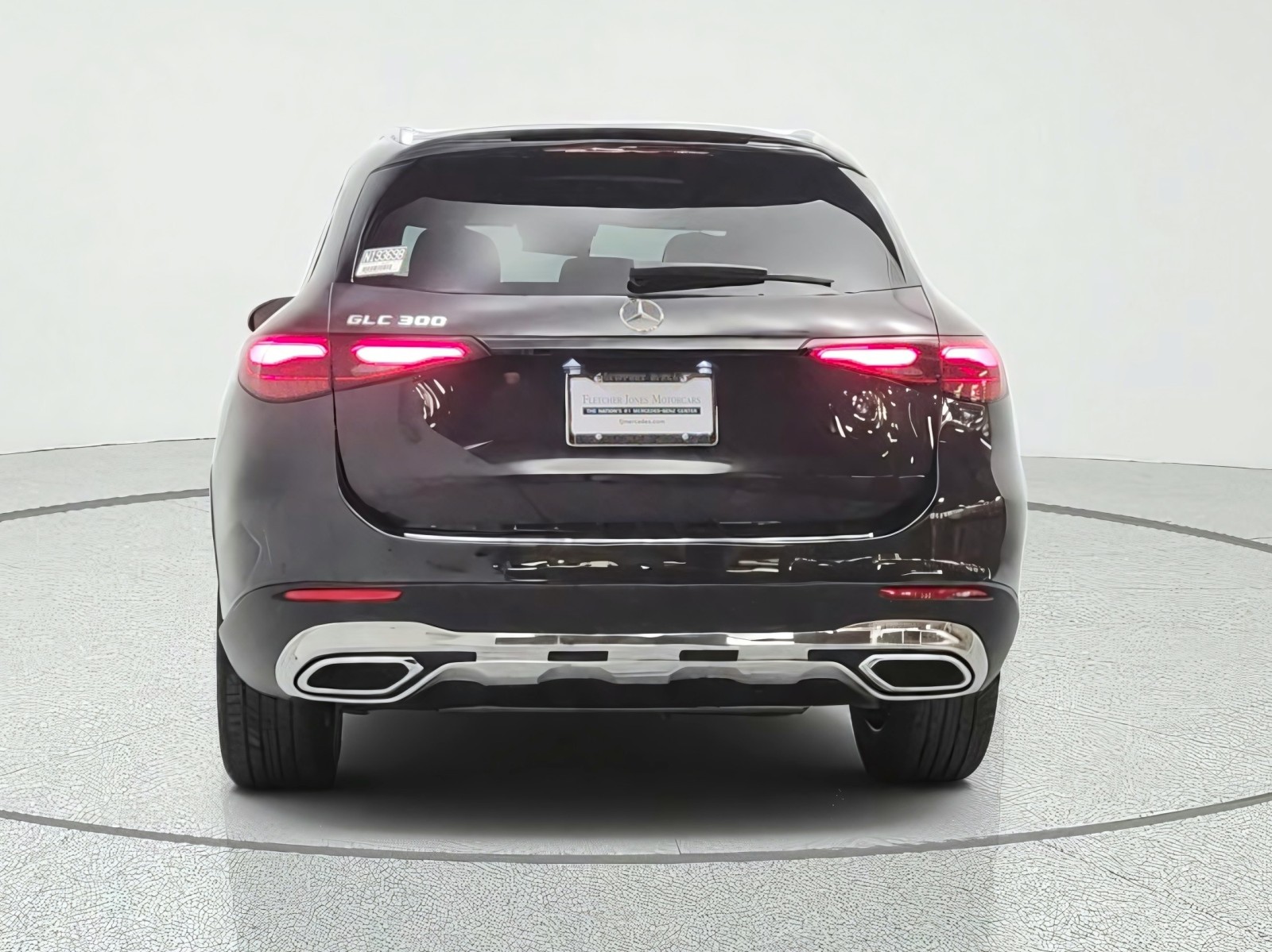New 2026 Graphite Grey Metallic Mercedes-Benz GLC 300 SUV image 6