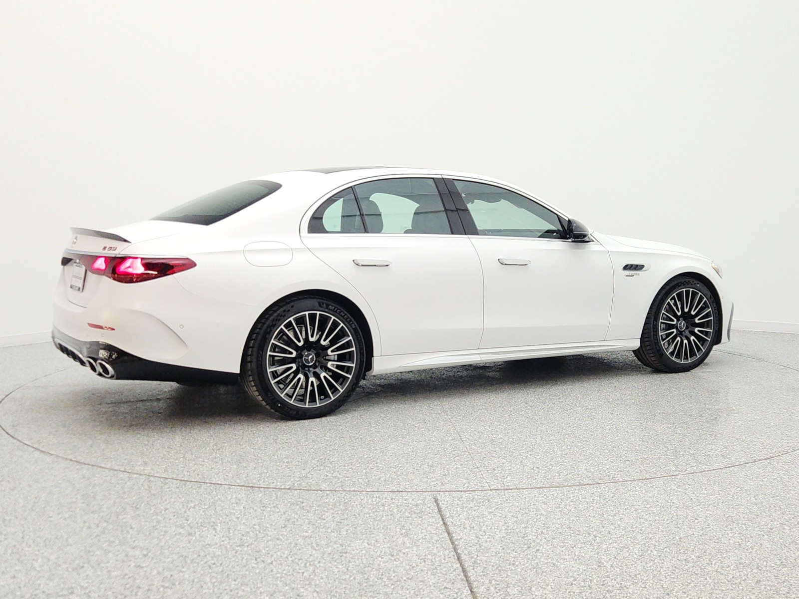 New 2026 MANUFAKTUR Moonlight White Magno Mercedes-Benz AMG® E 53 E 4MATIC+ Sedan image 5