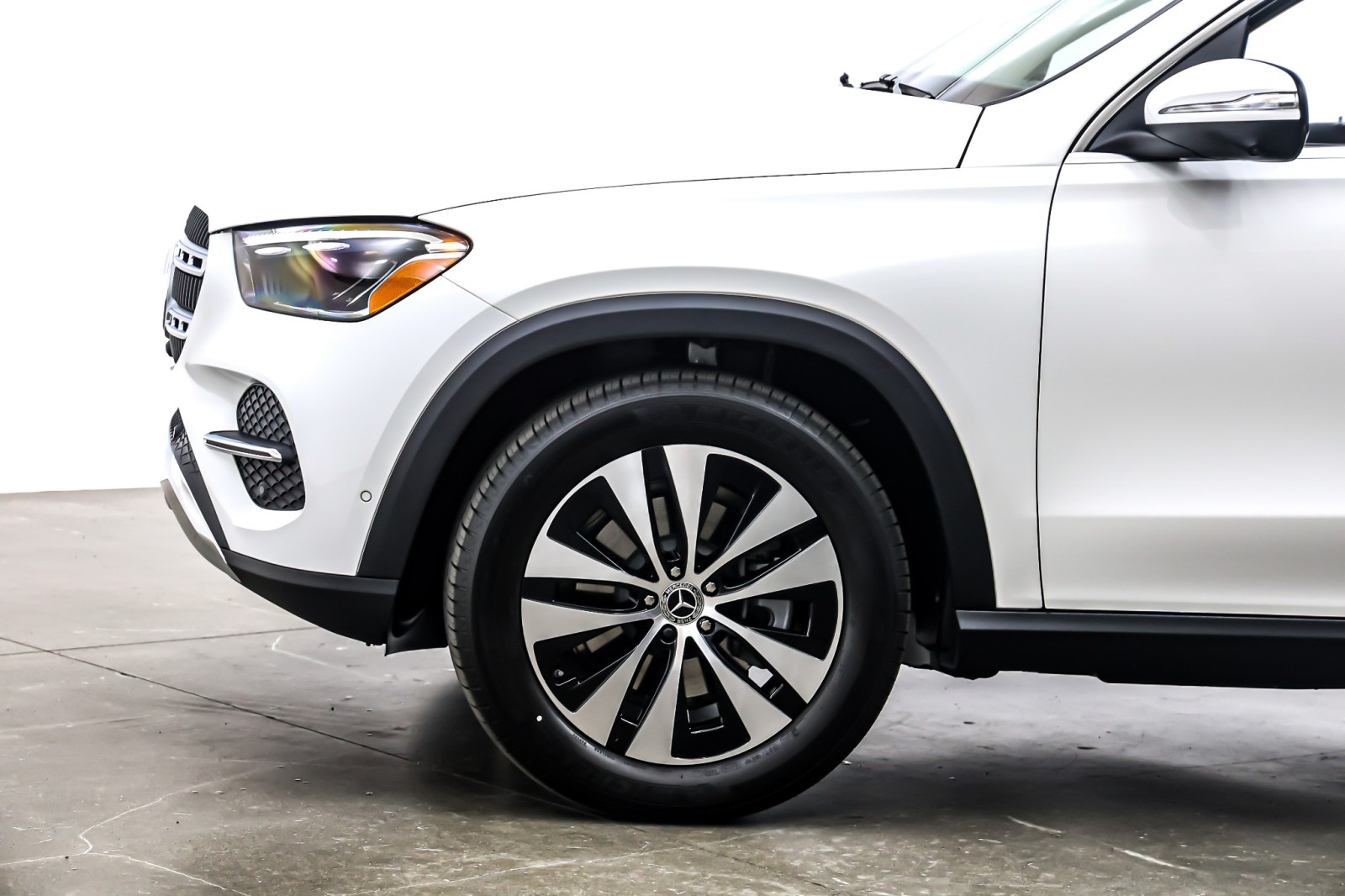 New 2026 Polar White Mercedes-Benz GLE 350 image 10