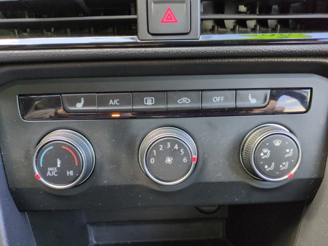 VolkswagenTaos26