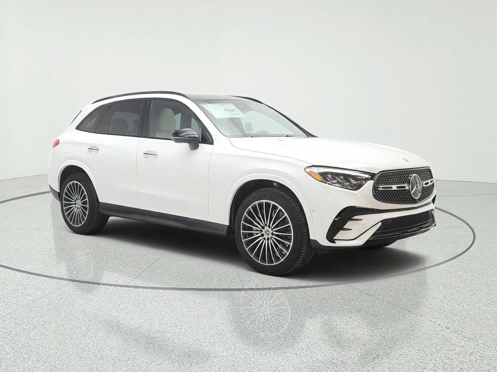 New 2027 Polar White Mercedes-Benz GLC 300 SUV image 3
