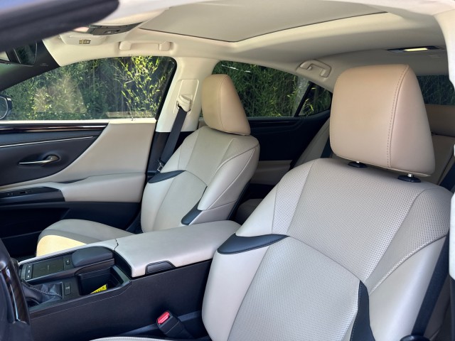 LexusES22
