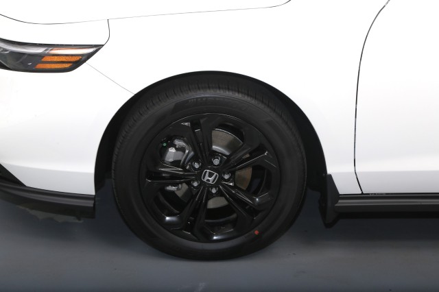 HondaAccord Sedan30
