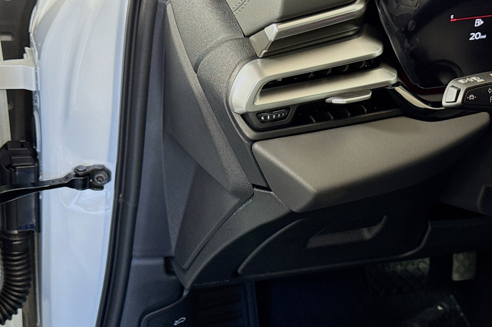 New 2025 Glacier White Metallic Audi Premium Plus 2.0 TFSI quattro image 11