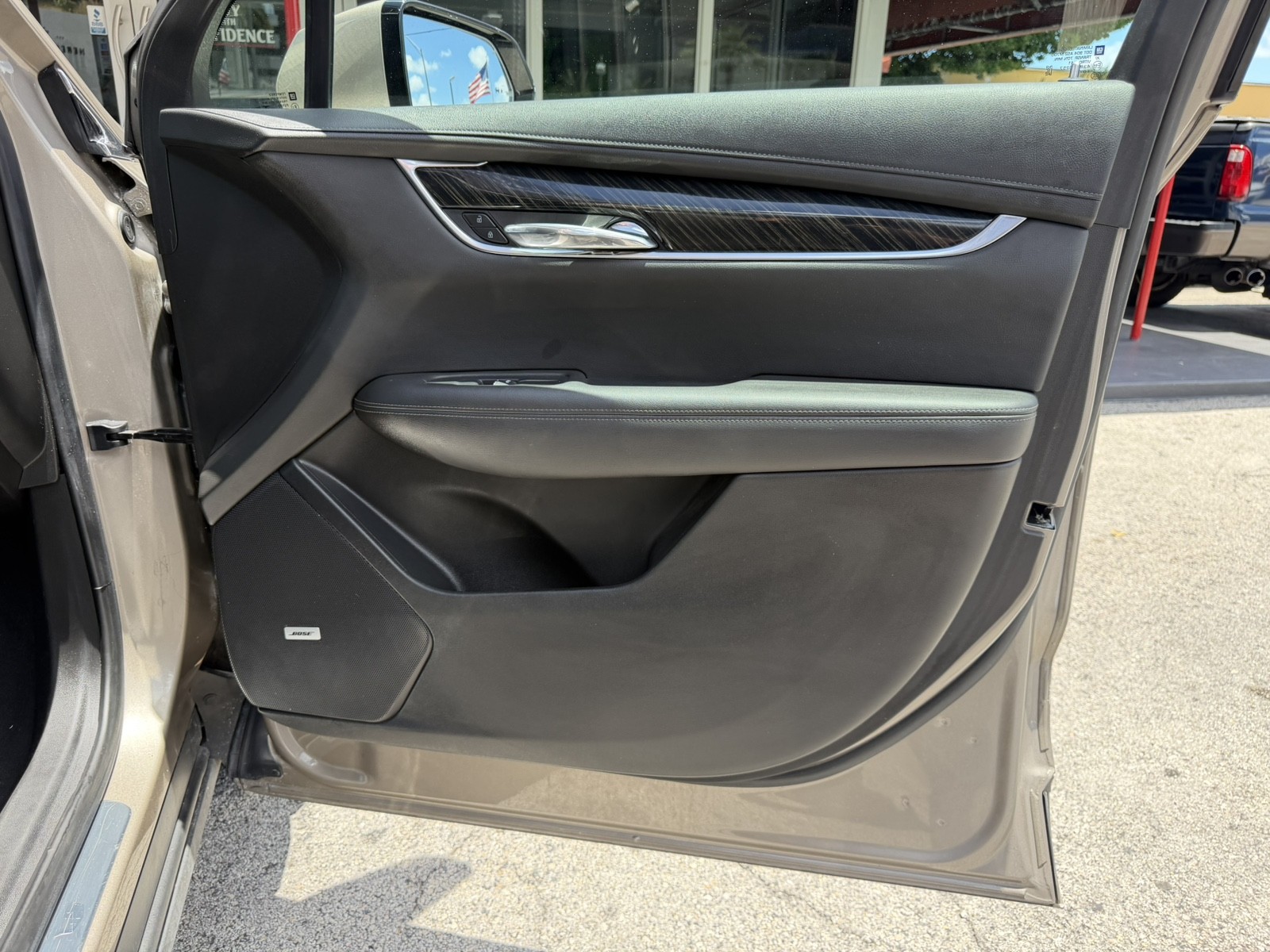 2022 Cadillac XT6 - $25,988