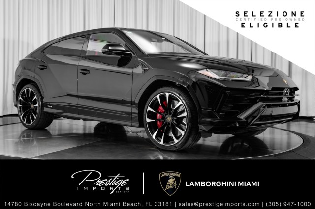 /2023 Lamborghini Urus