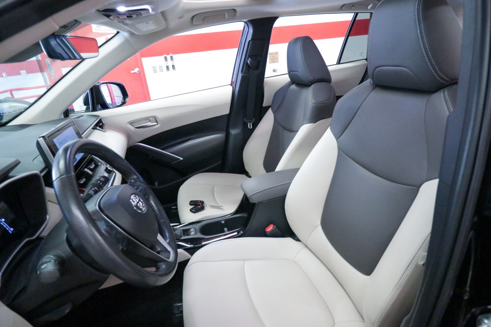 Used Car 2023 Toyota Corolla Cross  Xle For Sale Under $30,000 In Austin, Texas