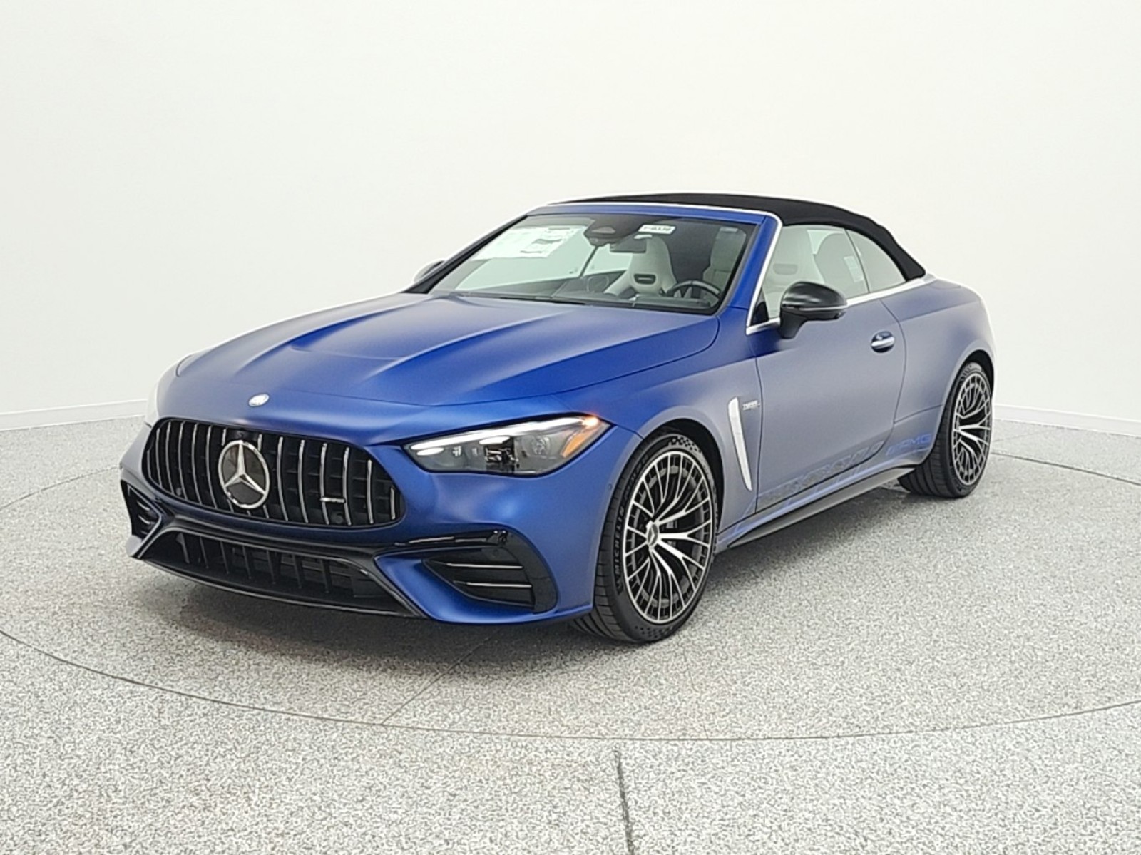 New 2026 MANUFAKTUR Starling Blue Magno Mercedes-Benz AMG® CLE 53 image 17