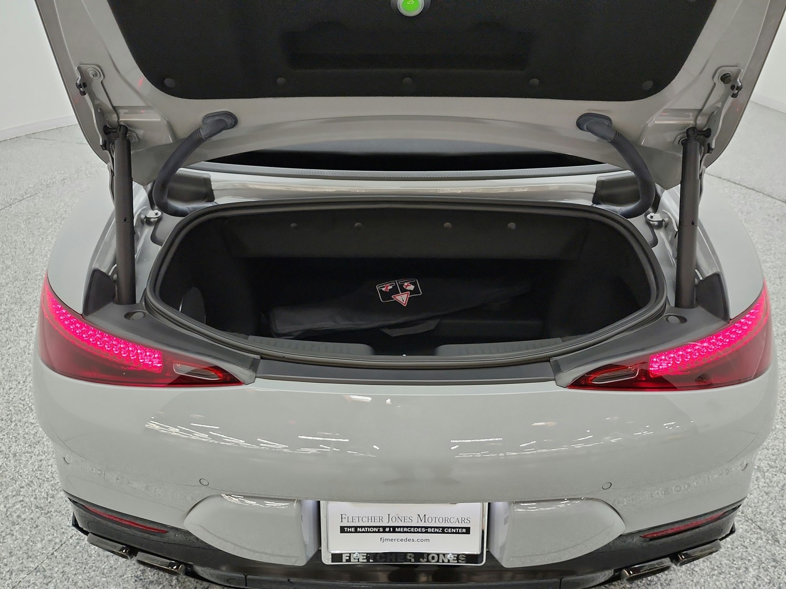 Certified Used 2022 MANUFAKTUR Alpine Grey Mercedes-Benz AMG® SL 63 Roadster image 18