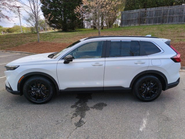 View vehicle photo 4