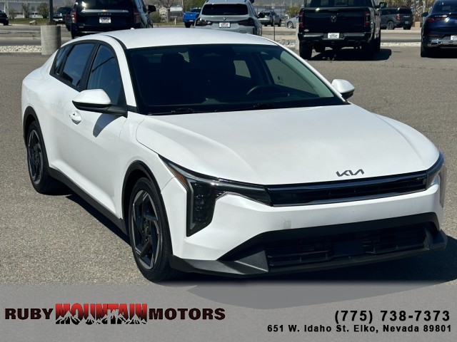 Snow White Pearl 2025 Kia K4 EX FWD Sedan Front-Wheel Drive Automatic