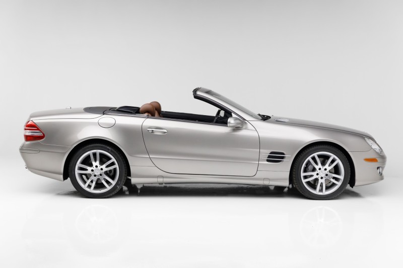 2007 Mercedes-Benz SL 550 50th Anniversary Edition 5.5L V8 in , 