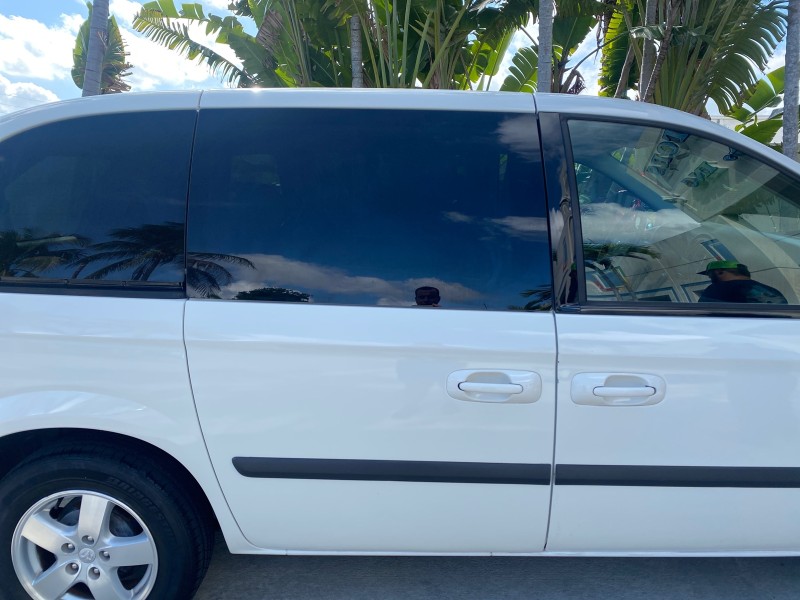 2006 Dodge Caravan SXT LOW MILES 28,367 1 OWNER HANDICAP LIFT in , 