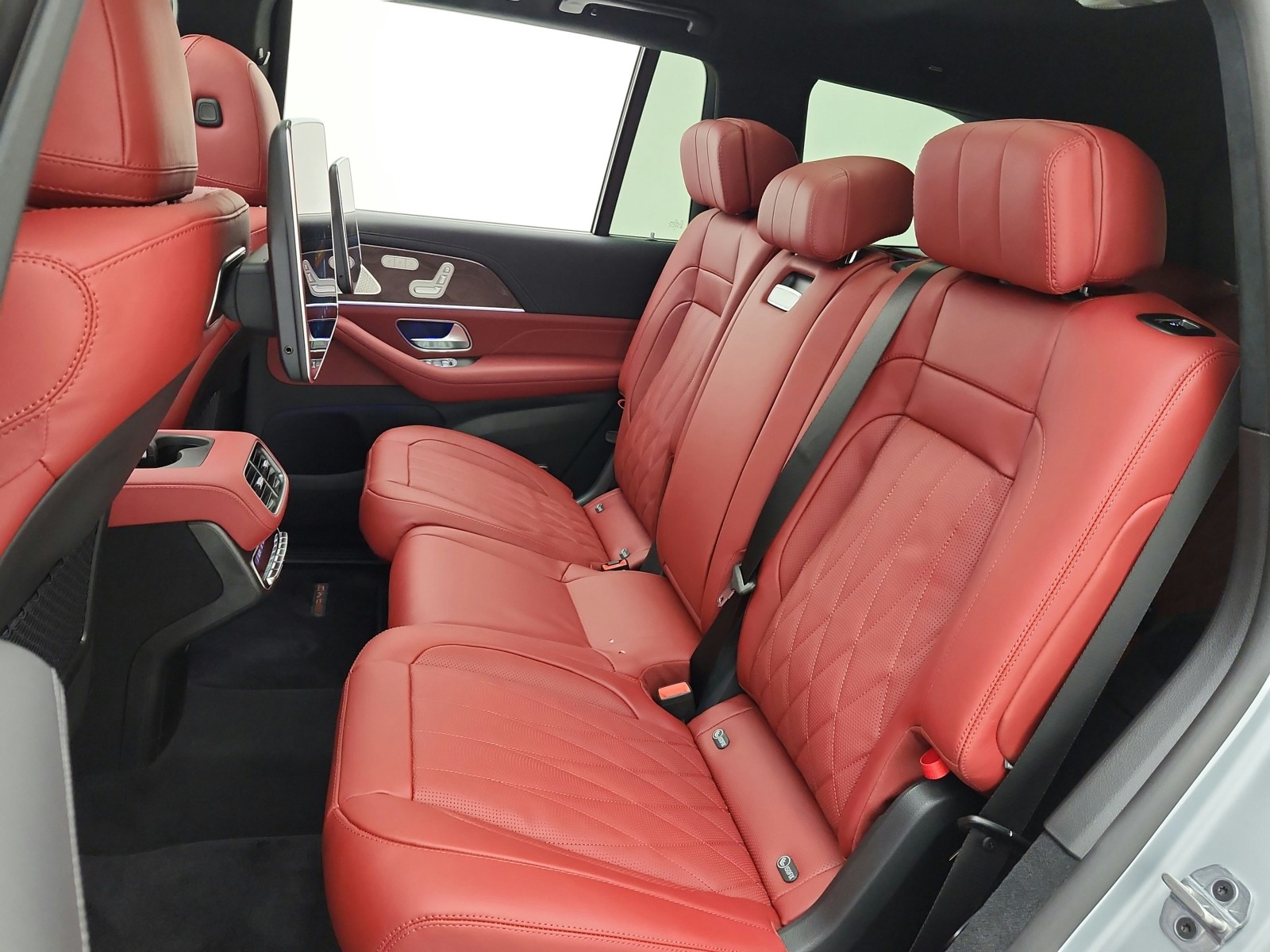 New 2026 MANUFAKTUR SIGNATURE Mercedes-Benz AMG® GLS 63 image 11