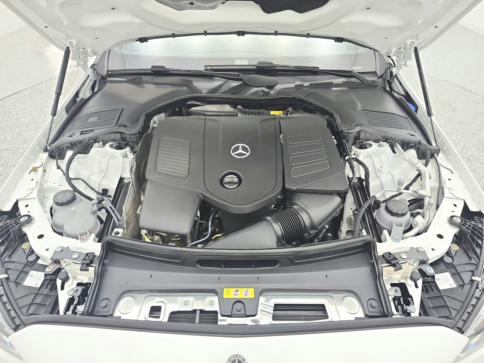 Certified Used 2025 Polar White Mercedes-Benz C 300 Sedan image 22