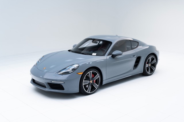 2025  718 Cayman S in , 