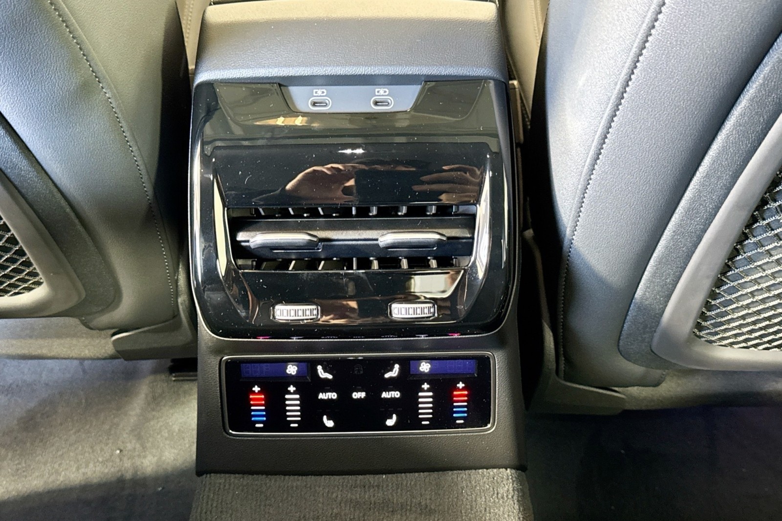 New 2026 MIDNIGHT GREEN Audi Premium Plus quattro image 21