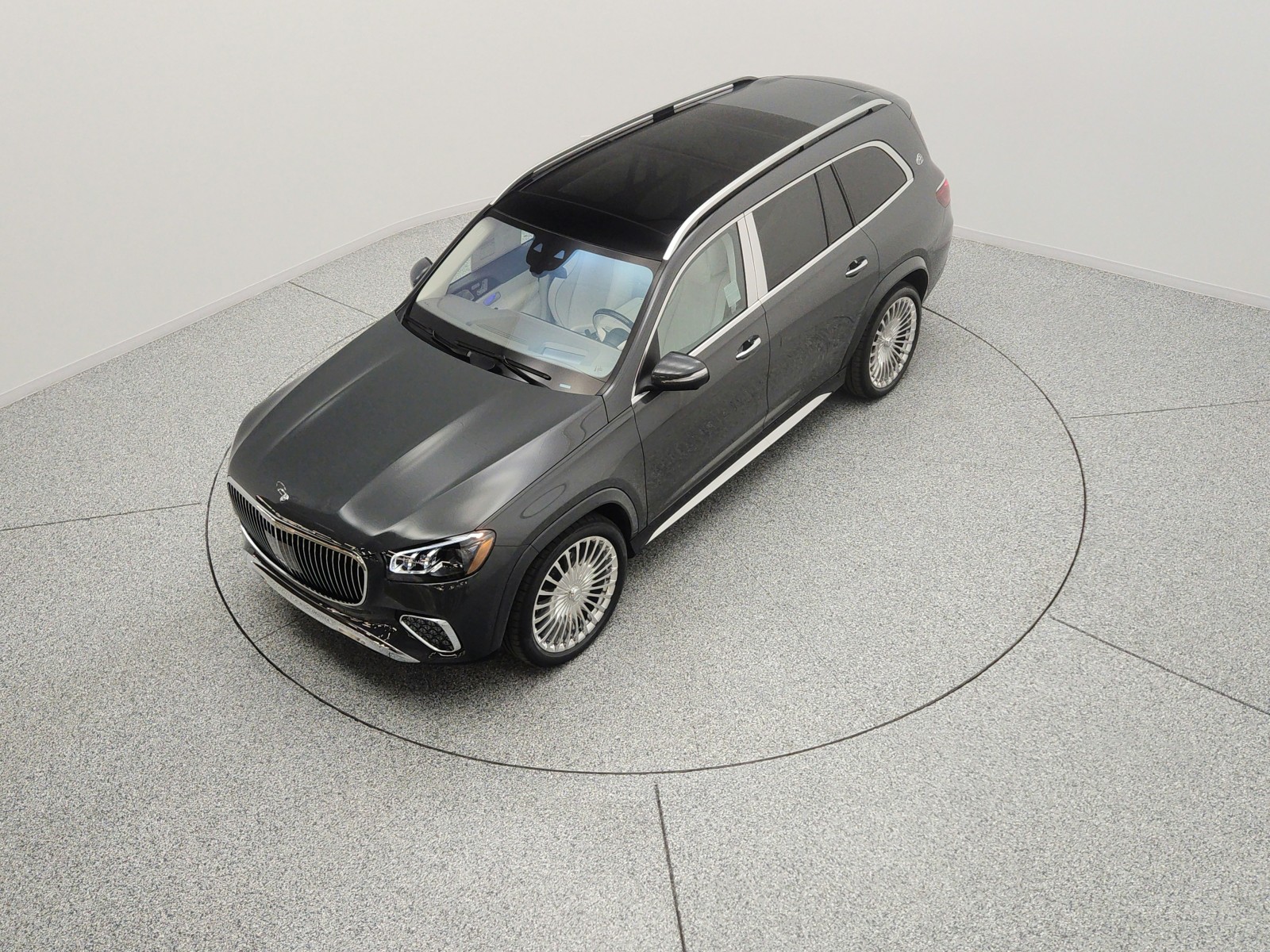 New 2026 MANUFAKTUR Signature Silicon Grey Mercedes-Benz Maybach GLS 600 4MATIC® SUV image 9
