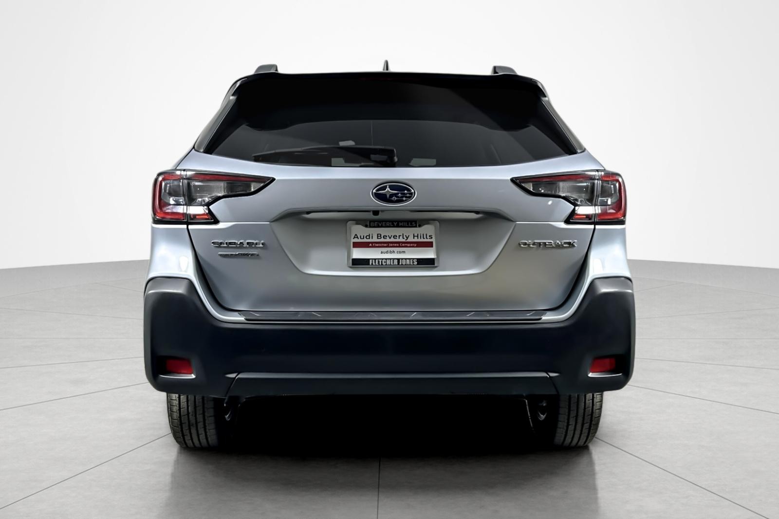 Used 2023 ICE SILVER Subaru Premium CVT image 4